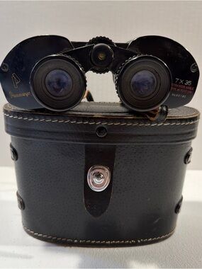 PENNY'S BINOCULARS IN LEATHER CASE 7 X 35 EXTRA WIDE ANGLE Vintage